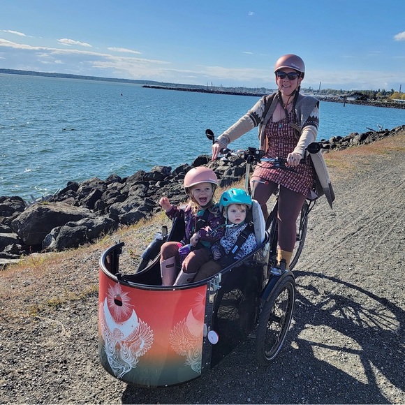 Meet your Posher, Dayna - Picture 3 of 4